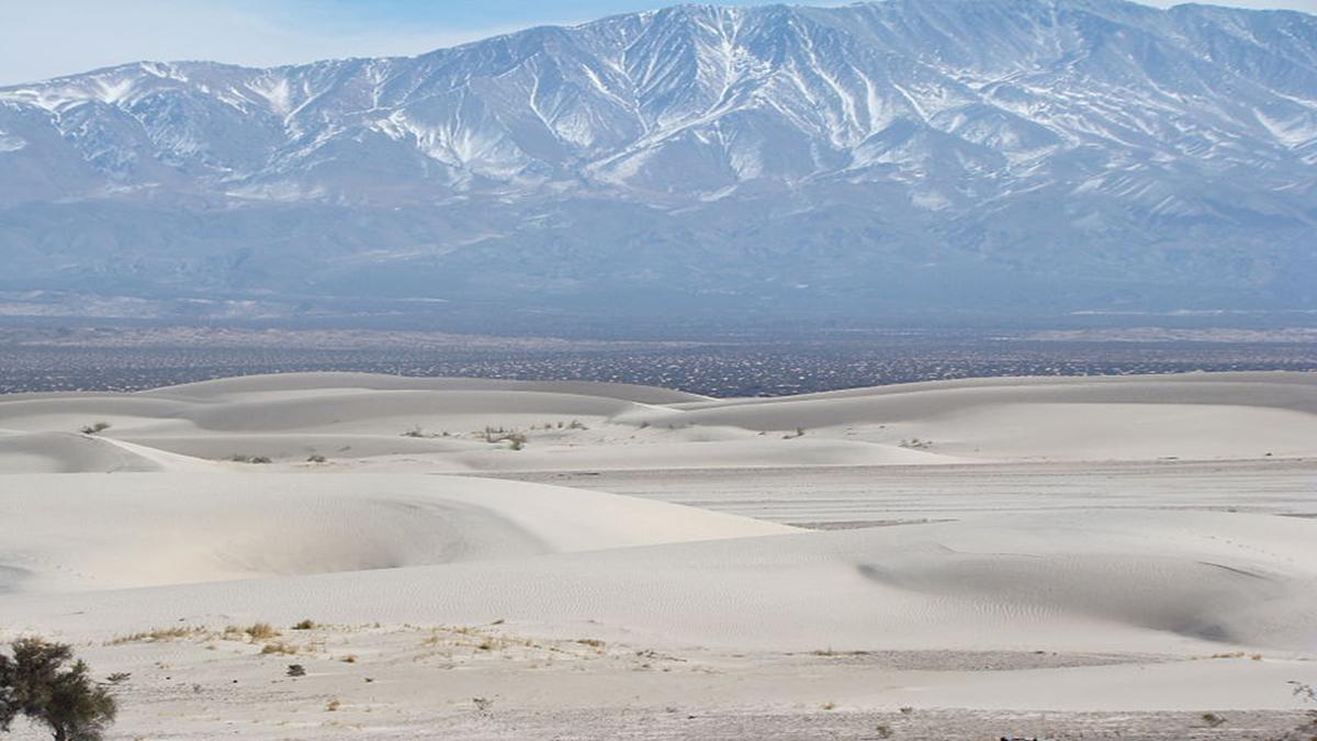 Dunas de Medanitos, en pleno desierto argentino